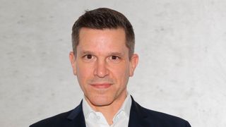 Philipp Loth ist der neue Director Logistics & Light Industrial bei der Periskop Logistics GmbH. Er wird hauptsächlich von Frankfurt am Main aus operieren. (Bild: Periskop Logistics)