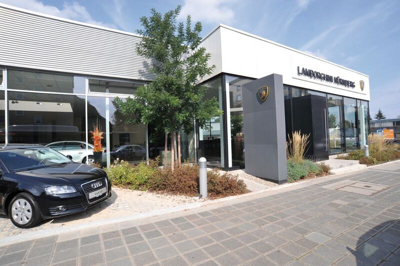 Auch mit der Marke Lamborghini ist das Unternehmen in Nürnberg vertreten. (Feser Graf)