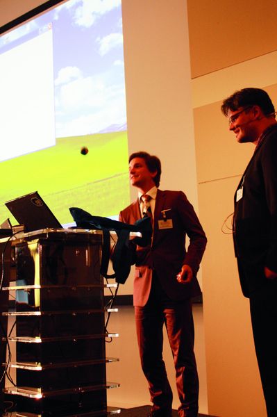 Stefan Tomanek (l.) und Frank Timmermann vom Institut für Internet-Sicherheit if(is) hackten für mehr User-Awareness. (IT-BUSINESS Akademie)