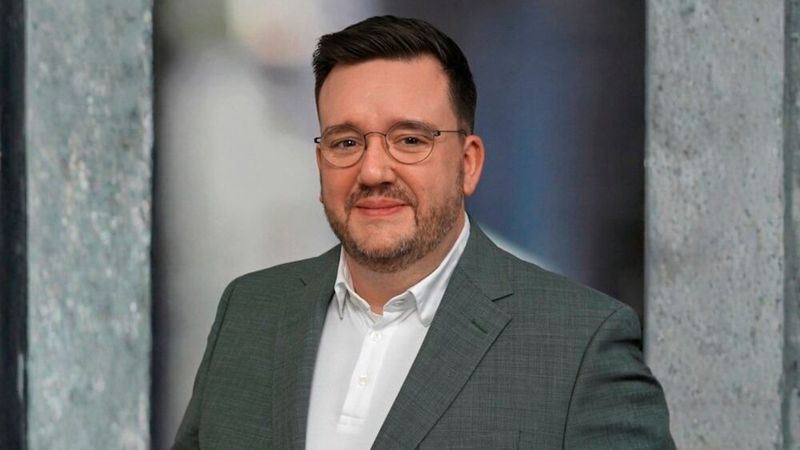 Tobias Pföhler, zuvor Regional Sales Manager für DACH, übernimmt nun die Gesamtverantwortung für die Wachstumsstrategie in der gesamten EMEA-Region. (Bild:  Stormagic)