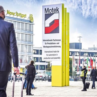 Impulsgeber für neue Projekte und Partnerschafte: Vom 06. bis 08. Oktober 2026 trifft sich die Produktionsbranche in Stuttgart auf der Motek und Bondexpo.  (Bild: P. E. Schall)