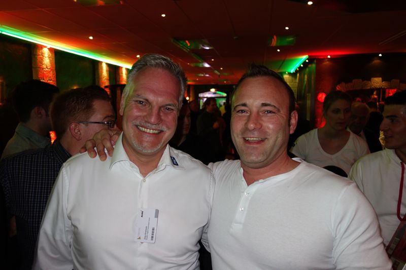 Jörg Andreas (l.), WD, mit Lars Jankowski, BenQ (Bild: IT-BUSINESS)