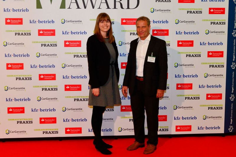 ... Ulrike Döring, Vogel Business Media mit Stephan Breschan von der BMW Group ... (Vogel Business Media)