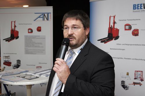 Als Systemlieferant bietet die Beewatec GmbH aus Sonnenbühl alle Komponenten für branchen- und anforderungsunabhängige Arbeitsplatz- sowie Prozessausstattungen.  (Archiv: Vogel Business Media)