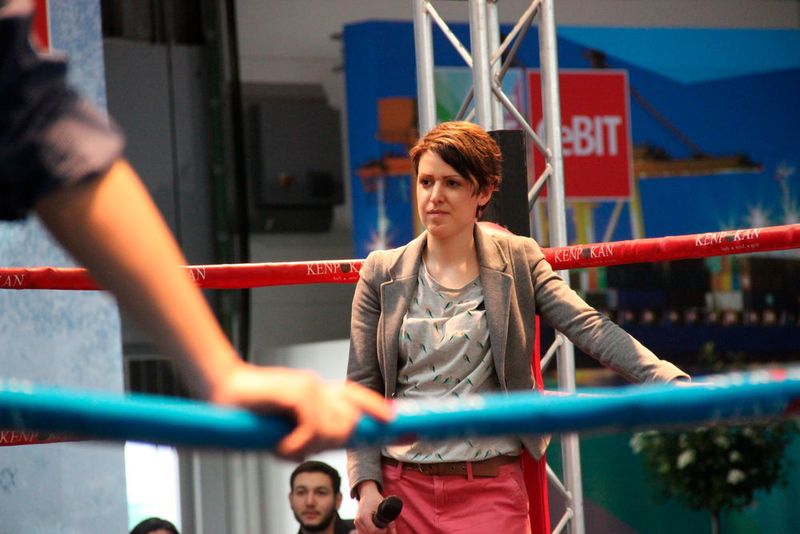 Danach galt es, sich den kritischen Fragen einer Jury zu stellen. (Bild: Robert Horn)