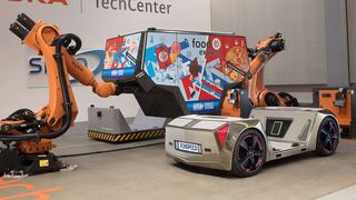 Das von Rinspeed und ZF entwickelte Konzept Microsnap, dessen Aufbauten Roboter tauschen können. (Rinspeed)