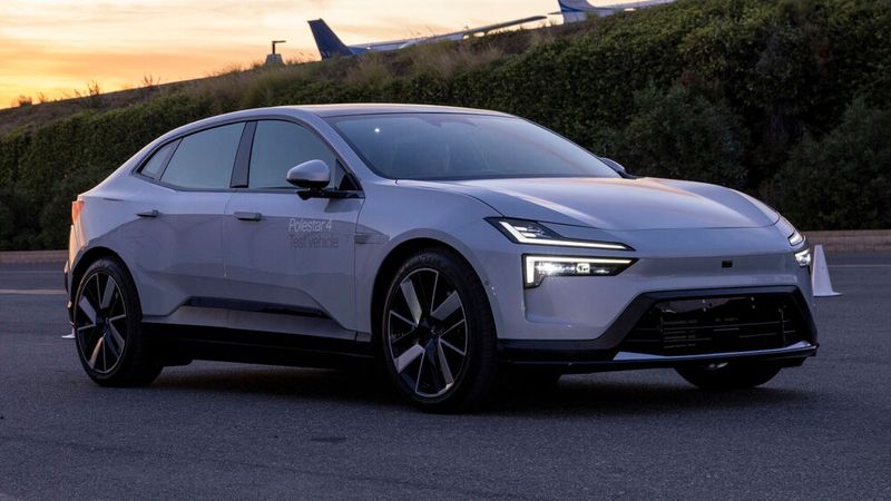 Auffallend sind die aalglatten Formen des in China gebauten Edel-Coupés. (Bild: Polestar)