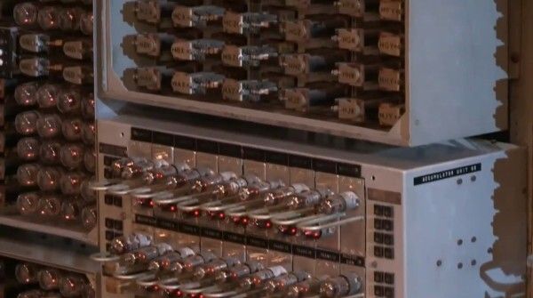 Ein historischer Moment: WITCH, der älteste funktionstüchtige Computer der Welt wird nach drei Jahren Restaurierung gebootet und so wieder zum Leben erweckt (Bild: TNMOC)