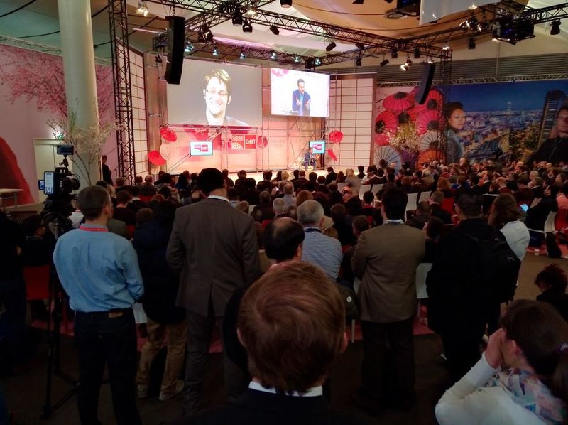 Edward Snowden per Live-Schaltung am Abend. Ein Highlight. (Robert Horn)