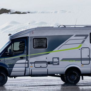 Beim ML-T, der auf dem Mercedes Sprinter basiert, kommt auch der zuschaltbare 4x4-Antrieb des Stuttgarter Transporters samt elektronischer Traktionshilfe (4ETS) und Getriebeuntersetzung zum Einsatz.(Bild:  Erwin-Hymer-Gruppe)