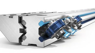 Mehrteilige Linearführungen aus Sekundär-Aluminium mit eingelegten Stahlführungsdrähten und wälzgelagerten Führungsrollen. (Bild: Franke)