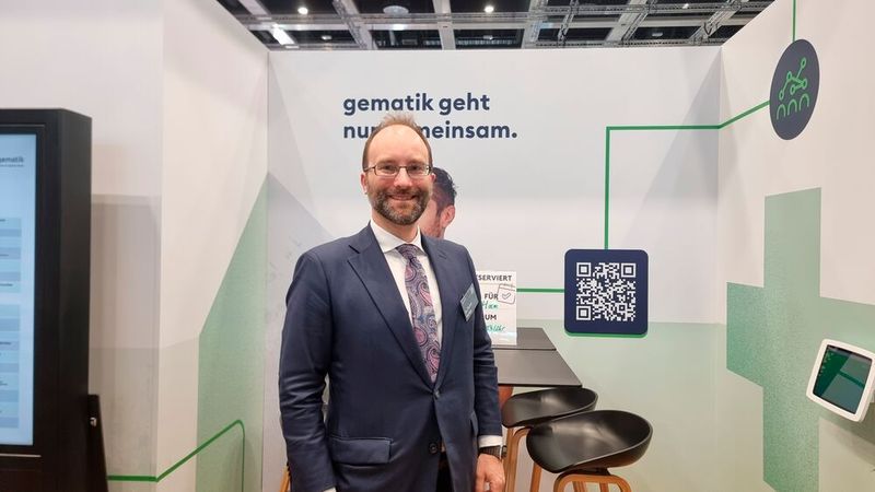 Gematik-Geschäftsführer Dr. Florian Hartge gab in einem Interview mit unserer Redaktion Einblicke in die Weiterentwicklung der elektronischen Patientenakte.  (Bild: @ Serina Sonsalla)