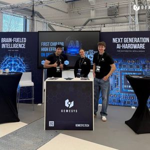 Vertreter des junges Startups GEMESYS, hier auf Talentsuche auf der HUMAINE Career Fair am ZESS – Zentrum für das Engineering smarter Produkt-Service-Systeme in Bochum.(Bild:  GEMESYS)
