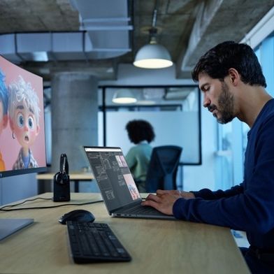 HP und AMD haben das HP ZBook Ultra G3a 16“ gemeinsam entwickelt, um große lokale KI-Modelle, KI-Agenten und professionelle Anwendungen in einem schlanken und leichten mobilen Formfaktor zu unterstützen.  (Bild: HP)