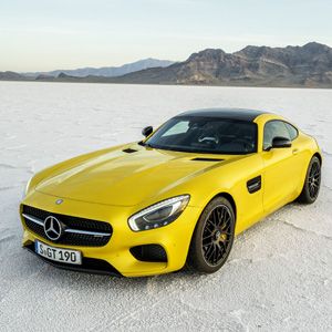 Klassisches Design: Der neue Mercedes-AMG GT präsentiert sich als Sportwagen reinster Prägung.  (Foto: Daimler)