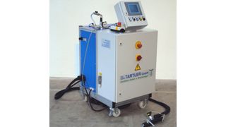 Injektionsanlage, die dem RTM-Verfahren die Herstellung kleinerer Kunststoffteile als Vor- und Kleinserie erschließt. Bild: Tartler (Archiv: Vogel Business Media)