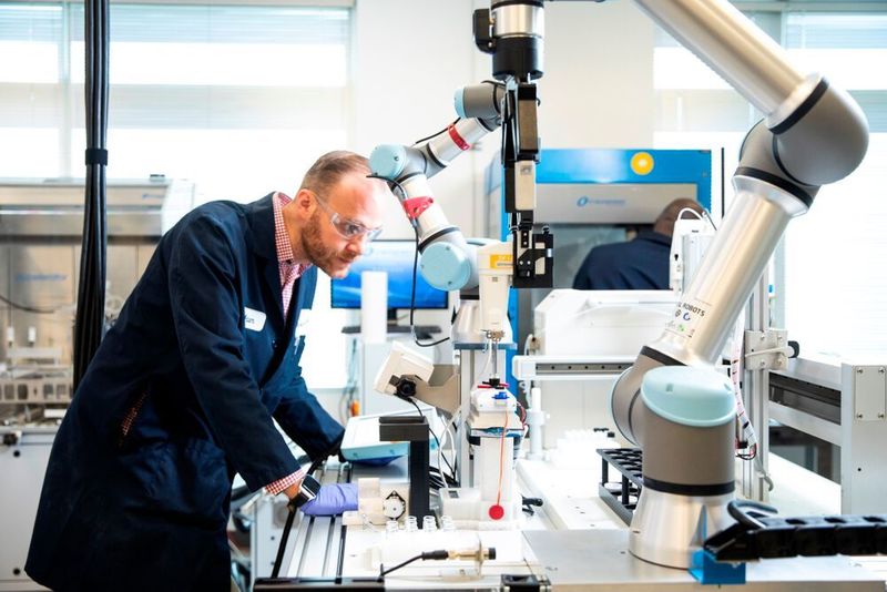 Clariant's HTE lab is a fast-response-unit for application, discovery and development of optimised formulations for customers in a rapid timeframe.  (Clariant)