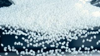 Zero Impact Plastic: Mit dem Produkt Evanesto bringt das französische Unternehmen Carbiolice zur K 2019 eine enzymbasiertes Additiv mit nach Düsseldorf, mit dem PLA-Verpackungen (Polyactidbasis) vollständig kompostierbar werden, wie es heißt. Halle 5 am Stand RD04-03. (Carbiolice)