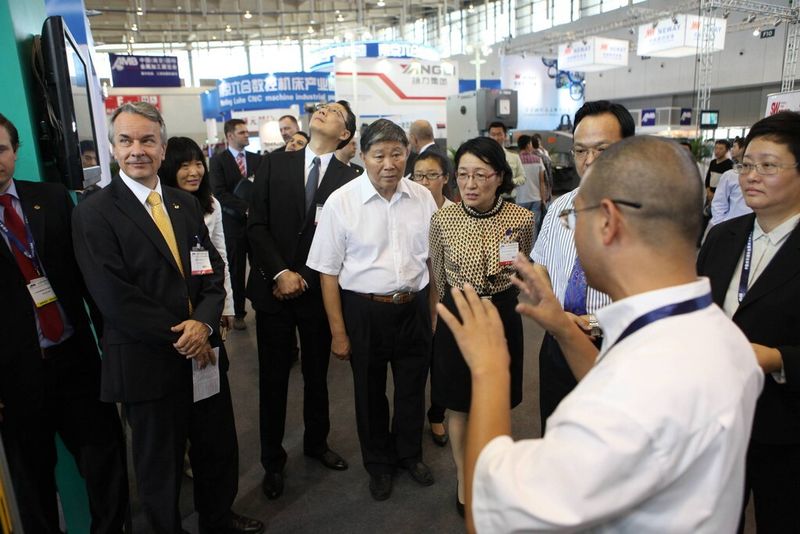 Auch hochrangige politische Delegationen kamen zur Messe. (Bild: AMB China)