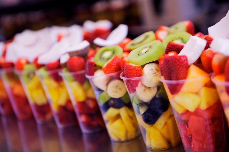Rund jede vierte Probe von vorgeschnittenem Obst und Obstsalaten „to go“ wies Hygienemängel auf. (Symbolbild)