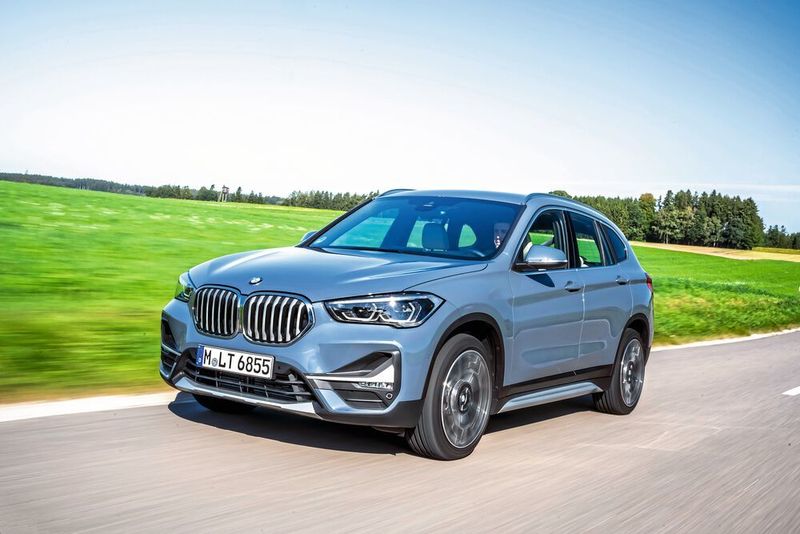 BMW hat sein kleinstes und erfolgreichstes SUV planmäßig überarbeitet. (BMW)