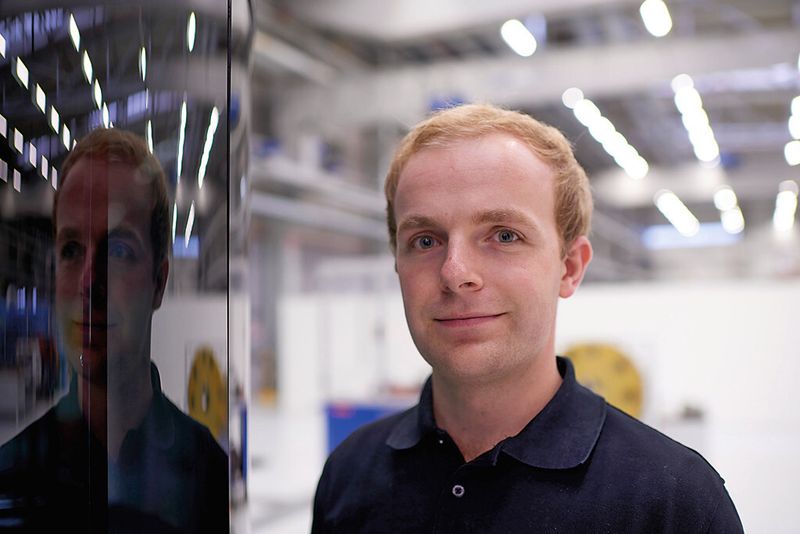 Thomas Harter, Produktmanager bei Supfina Grieshaber: „Durch integrierte Lösungen aus Schaltschranktechnik, Kühllösung und Stromverteilungstechnik zu einer Gesamtlösung gehen wir sicher, dass technisch alles zusammenpasst.“ (Bild: Rittal)