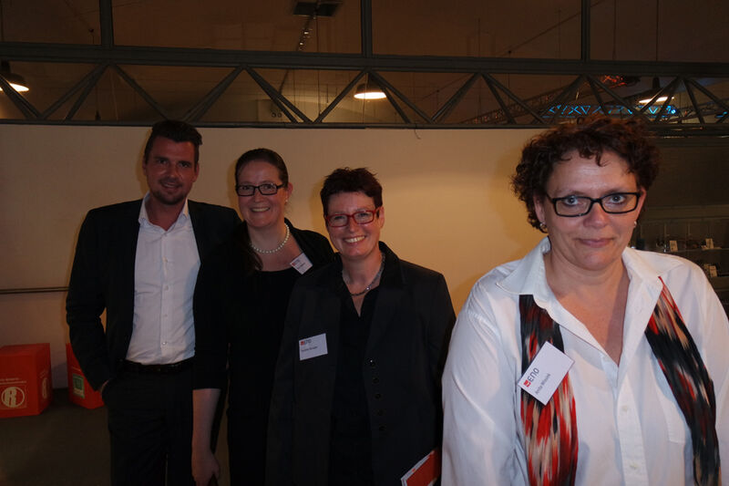 (v. l.) Sven Gösch, Petra Moebius, Susanne Ramaker, und Anita Wissink, ENO kümmerten sich um die Gäste (Bild: IT-BUSINESS)