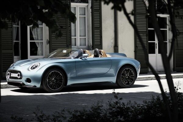 Weltpremiere des MINI Superleggera Vision auf dem Concorso d’Eleganza Villa d’Este 2014: zeitlose Schönheit zwischen Tradition und Moderne (BMW)