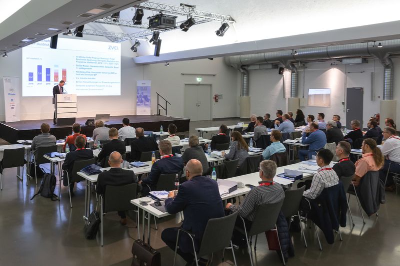 Eindrücke vom 2. Anwenderforum Relaistechnik vom 17. bis 18. Oktober 2019 in Würzburg  (VCG)