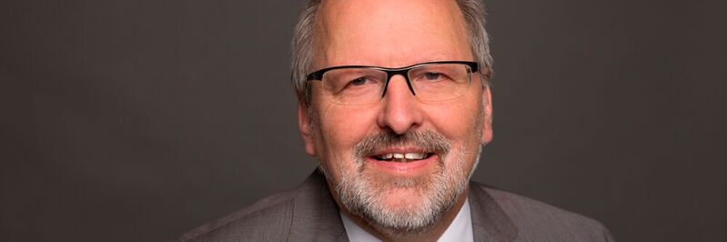 Heinz-Peter Meidinger engagiert sich seit Jahrzehnten in Berufsverbänden und gilt als renommierter Fachmann der Bildungspolitik. Ende Juni verabschiedet er sich in den Ruhestand