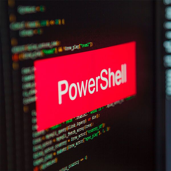 Daten auslesen, Domänen verwalten, Fehler beheben 10 Tipps für die Verwaltung von Active Directory mit der PowerShellNeben den Tools in der grafischen Oberfläche, kann Active Directory auch mit der PowerShell verwaltet werden. Hier stehen verschiedene Cmdlets zur Verfügung, mit denen sich auch umfangreiche Verwaltungsaufgaben durchführen lassen. Zum Artikel  (Bild: © Alexander - stock.adobe.com)