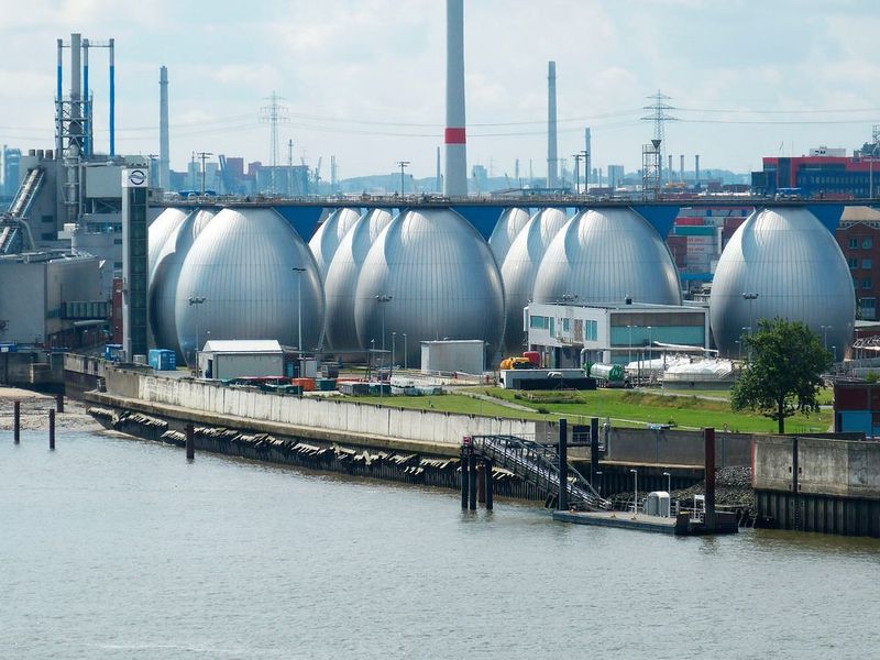 Viele Problemstoffe können in den heutigen Kläranlagen nicht vollständig aus dem Abwasser beseitigt werden.  (gemeinfrei)