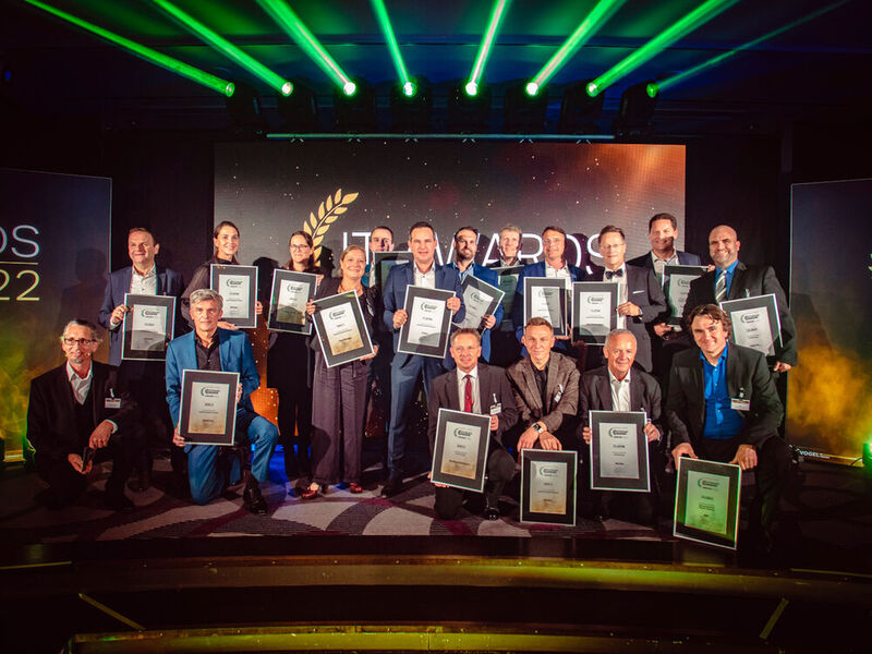So sehen Sieger aus: die Gewinner aller Storage-Kategorien im Gruppenfoto. (Bild: krassevideos.de)