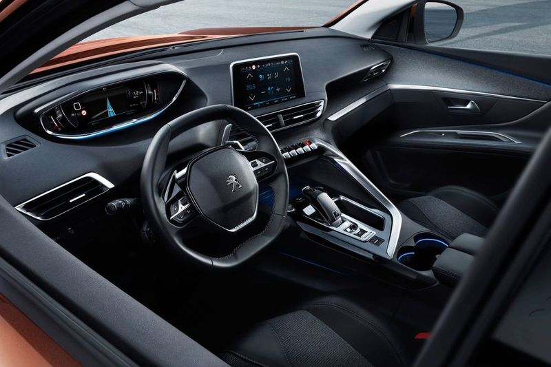 Der Innenraum kann dem ersten Eindruck nach halten, was die Außenhaut verspricht. (Foto: Peugeot)