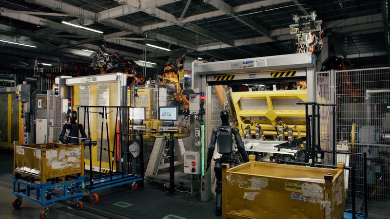 Sie arbeiten im Karosseriebau an Arbeitsplätzen, die üblicherweise Menschen bedienen. (Bild: BMW)