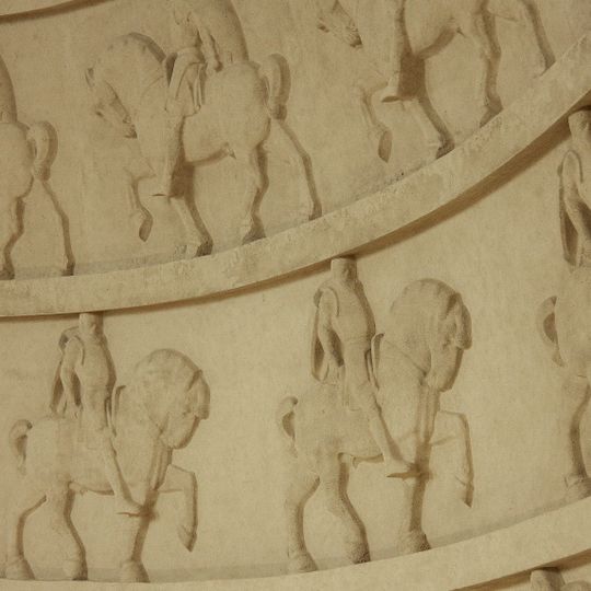 Detailaufnahme des Reliefs unmittelbar nach der Sanierung. (Bild:  Heck Wall Systems)