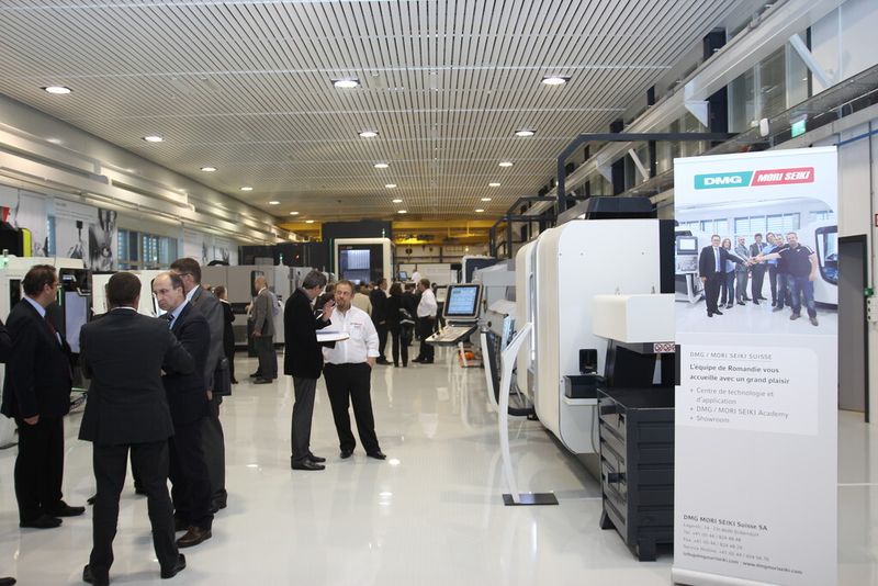 Mit einer ständigen Ausstellung von mindestens zehn Maschinen möchte DMG Mori Seiki die Kunden der Uhrenindustrie überzeugen. (Bild: Fouhy)