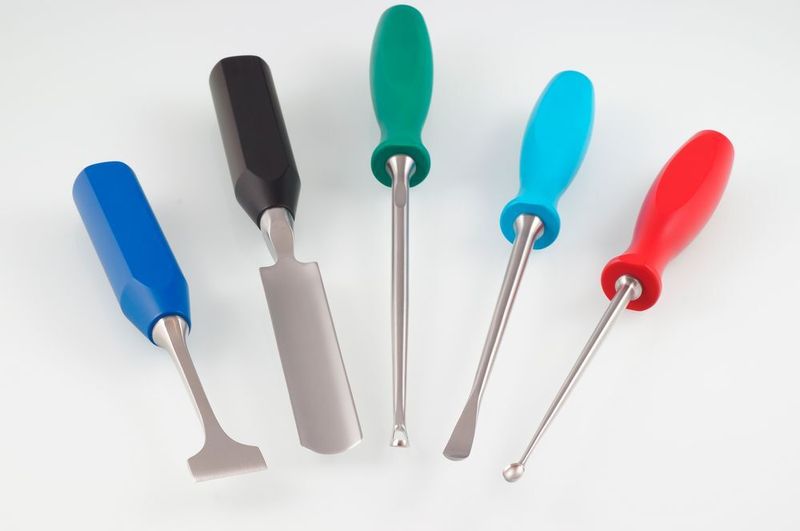 Das Produktspektrum von Endres umfasst Instrumente für die allgemeine Chirurgie, Orthopädie, Gynäkologie sowie den HNO- und Dentalbereich, die keinerlei Rückstände aus der Fertigung aufweisen dürfen. (Endres)