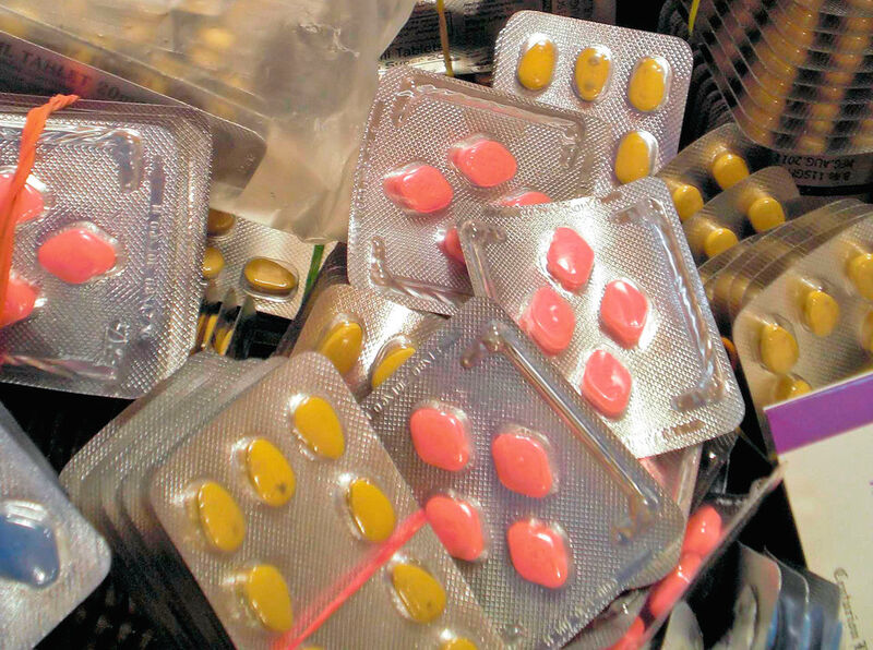 Die Verbreitung von gefälschten Medikamenten soll durch Nachverfolgbarkeit zum Beispiel über RFID-Systeme eingedämmt werden. (Bild: Zoll)