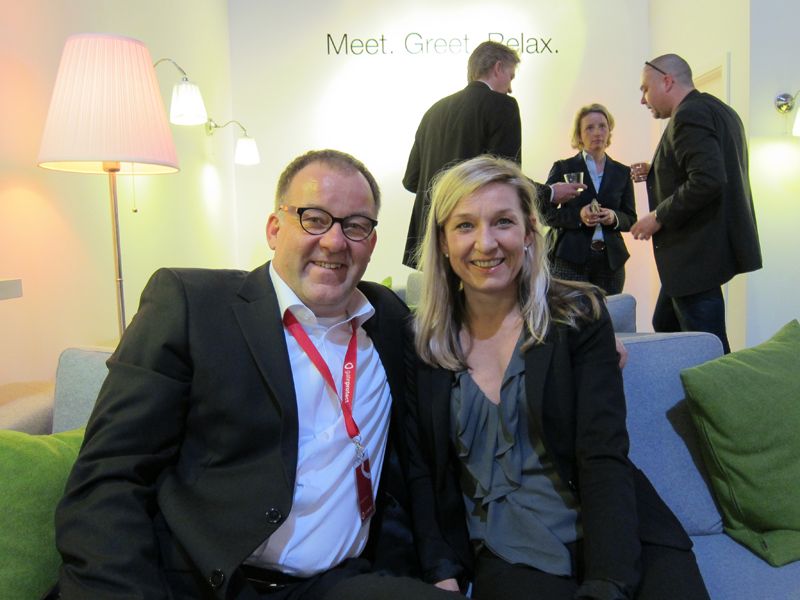 Michael Gramse, gateprotect, mit Marlene Stelmach, Vogel IT-AKADEMIE (Bild: IT-BUSINESS)