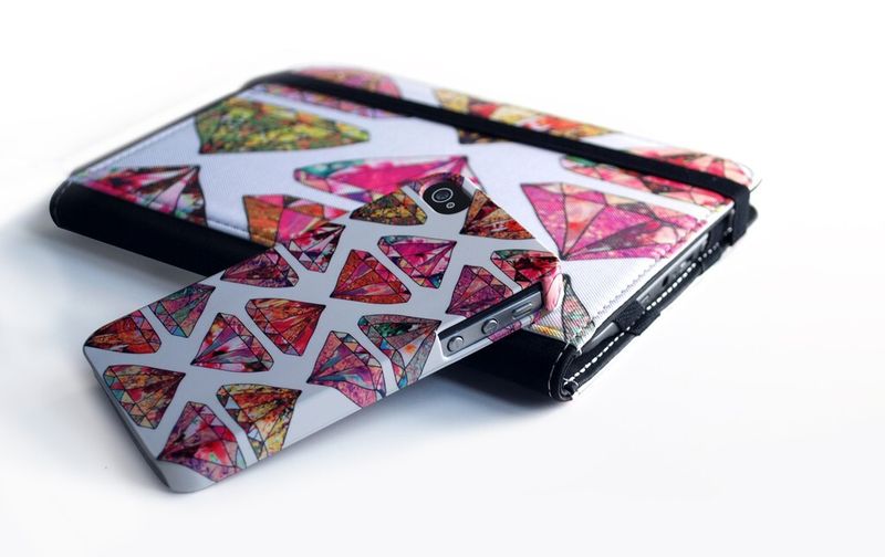 Hier ist eine Verwechslung ausgeschlossen: gleiches Design für Smartphone und Tablet. (Bild: Trekstor)