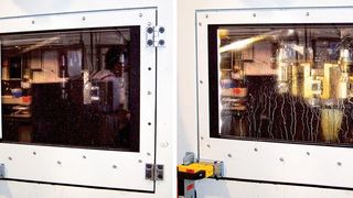 Die Sicherheitsscheiben sind wahlweise mit integrierter LED-Beleuchtung erhältlich, die eine optimale Sicht auf den Bearbeitungsvorgang in der Maschine ermöglicht. (Hema)