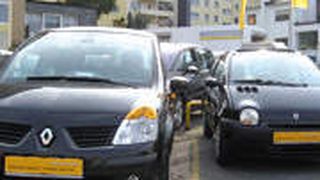 Auch dass Autohaus Eylert in Wuppertal setzt die neue Signalisation bereits ein. Geschäftsführerin Sylke Eßer-Bruß findet die neuen Farben angenehm, den alten Namen jedoch etwas hausbacken.  (Foto: Minack)