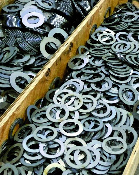 Der umfangreiche Maschinenpark sowie die Flexibilität, auf die Kiefer sein Unternehmen ausgerichtet hat, erlauben eine Vielzahl von Bearbeitungsmöglichkeiten. Bilder: Kuhn (Archiv: Vogel Business Media)