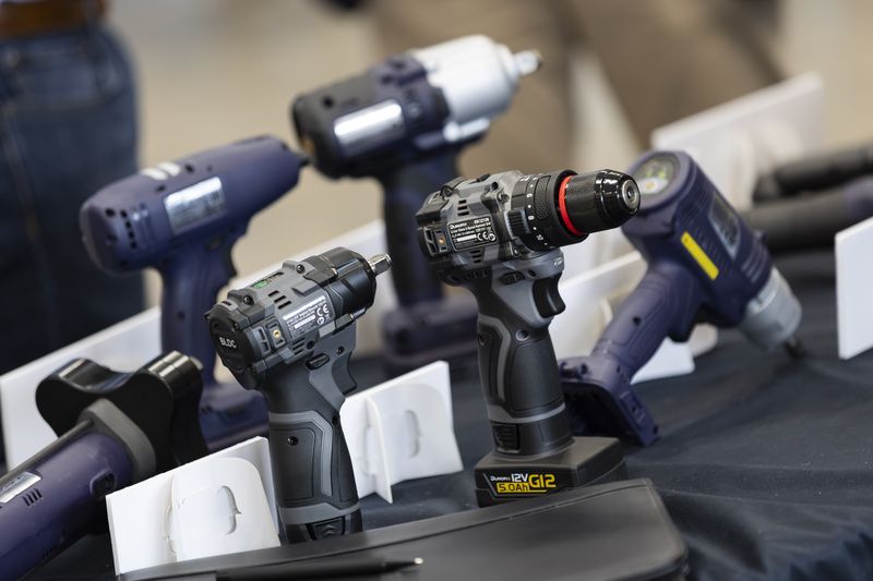 Im Mittelpunkt der Ausstellung standen Produkte und Dienstleistungen rund um Schraubverbindungen, -technik, -werkzeuge sowie Einkauf und Beschaffung von C-Teilen. (Bild: Xavier Vila)