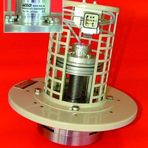 Elektromagnetischer Winkelsensor als Rückmelder an Klappen von Dampfleitungen.  Bild: TWK