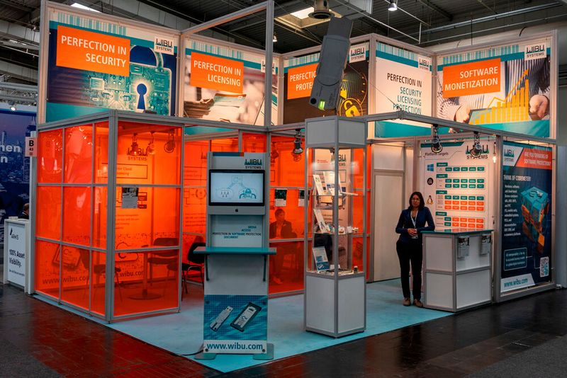 Der Anbieter für Softwarelizenz-Lebenszyklusmanagement Wibu-Systems zeigte mit Codemeter anlässlich der Hannover Messe unter anderem eine Lösung für ein nicht zu unterschätzendes Softwareproblem im Umfeld der additiven Fertigung. Kurz gesagt, will Wibu mit dieser dabei helfen, 3D-Druckdaten zu schützen und so Diebstahl, Manipulation oder Produktpiraterie vorzubeugen. (Bild: Vogel Communications Group)