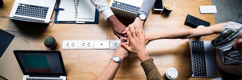 Ohne Mitarbeiter lässt sich die Digitalisierung im Unternehmen nicht realisieren(Bild:  Pixabay.com)