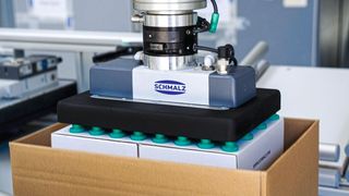 Der neue Flächengreifer FQE-V ermöglicht ein passgenaues und sicheres Handling ganz individuell geformter Werkstücke.  (Bild: J. Schmalz)