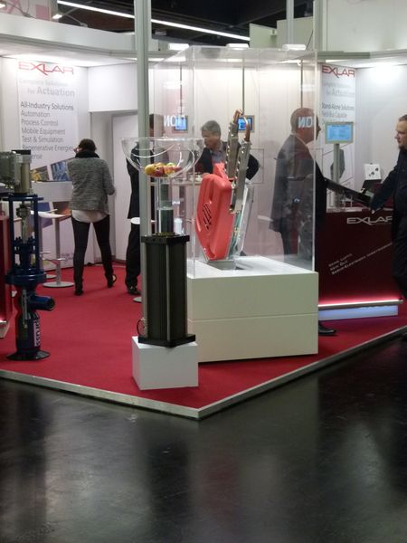 Zum 25. Messe-Jubiläum strömten 56.787 Besucher durch die 14 Hallen, in denen insgesamt 1.602 Aussteller ihre Produkte und Lösungen der Automatisierungsbranche präsentierten. Im Kongresszentrum der SPS IPC Drives fanden zudem verschiedene Veranstaltungen statt. Dieses Angebot nahmen 253 Teilnehmer wahr.  (Bild: VBM)